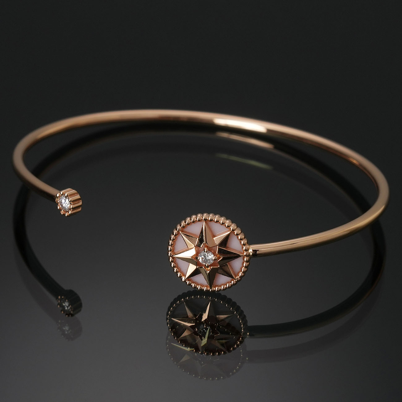 CHRISTIAN DIOR(USED)디올 로즈 드 방 브레이슬릿 자개